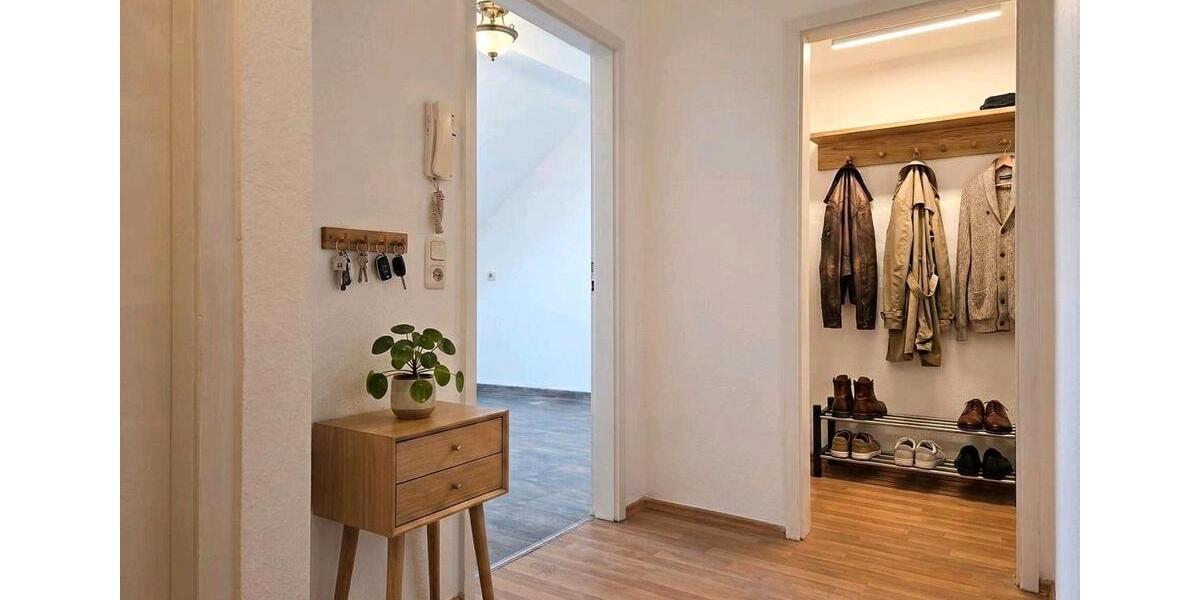 Dachgeschoßwohnung Sulzbach (Saar) - 2 Zimmer, 55 m&sup2;, 430&euro; | Angebot:26516545