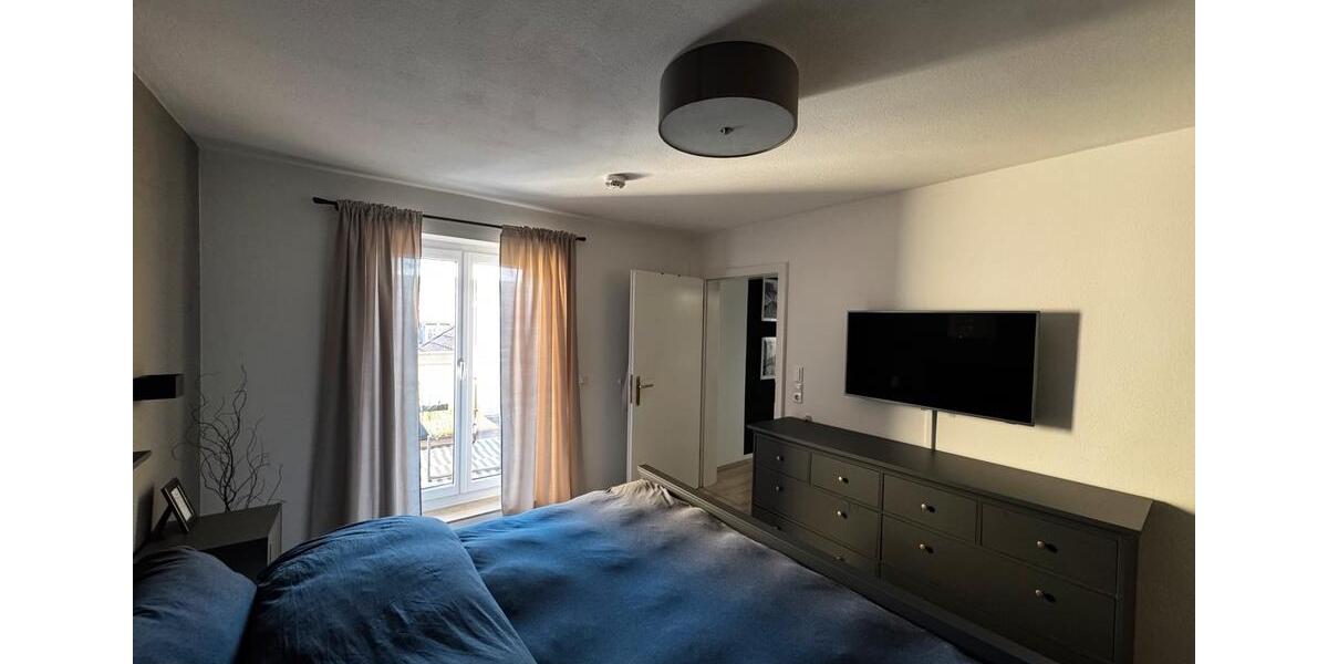 Dachgeschoßwohnung Ingolstadt - 3 Zimmer, 73 m&sup2;, 1.350&euro; | Angebot:26701503