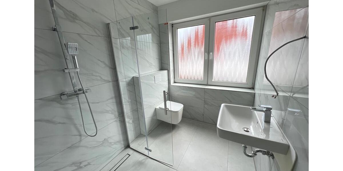 4 ZKB Wohnung mit Gäste-WC und Balkon 4 zimmer