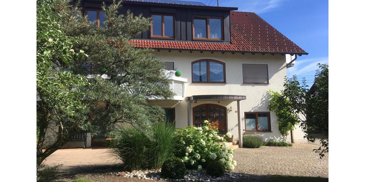 Dachgeschoßwohnung Schramberg - 4.5 Zimmer, 127 m&sup2;, 980&euro; | Angebot:24770923