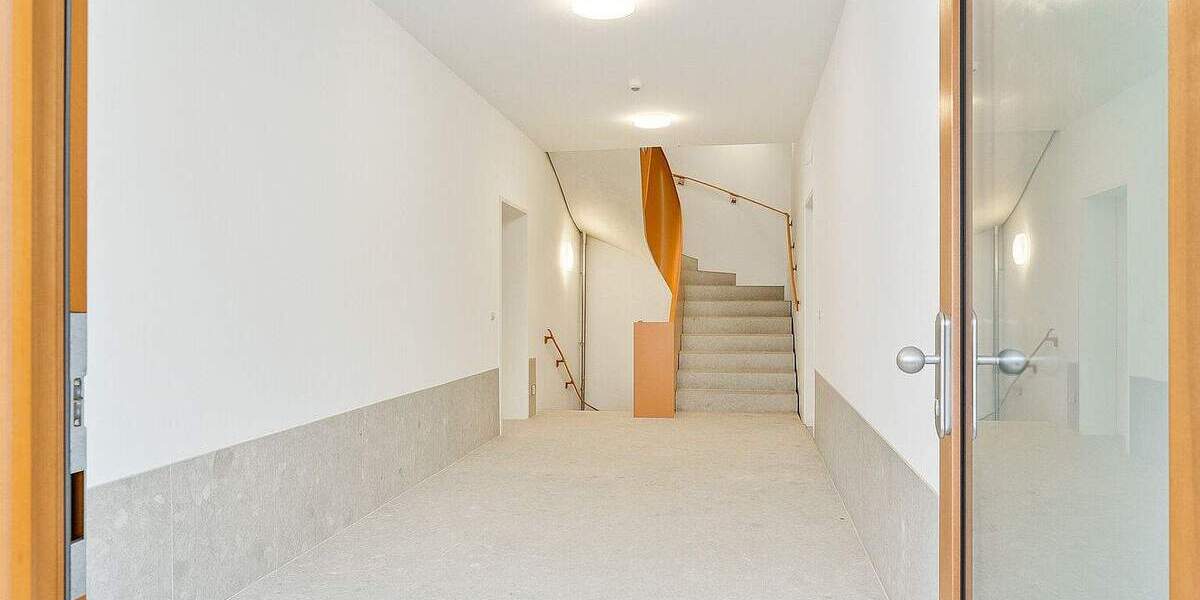 Licht, Ruhe und Stil - Neubau im geschützten Innenhof 3 zimmer