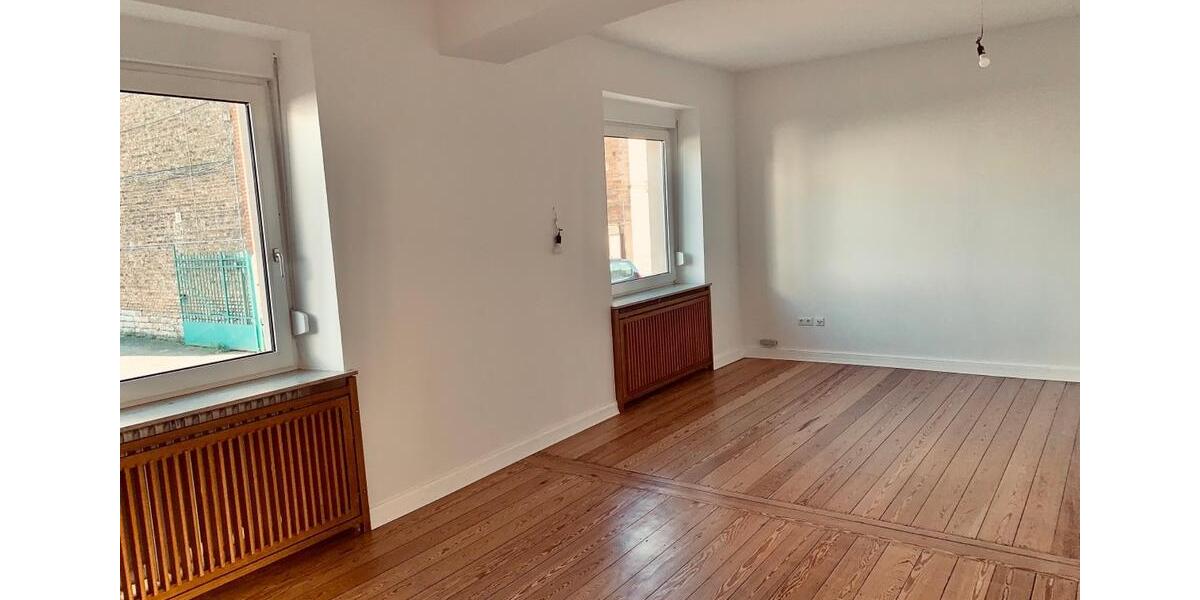 Einfamilienhaus Wallertheim - 8 Zimmer, 216 m&sup2;, 1.790&euro; | Angebot:25843115