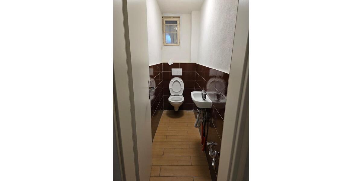 Etagenwohnung Kirchheim unter Teck - 3 Zimmer, 75 m&sup2;, 1.000&euro; | Angebot:26562341