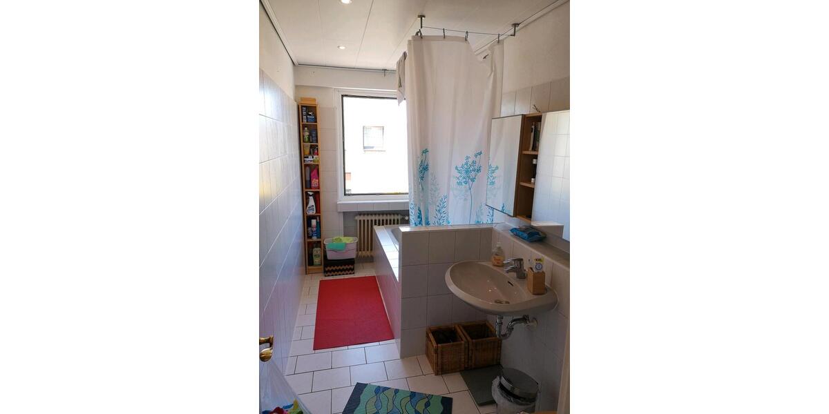 Etagenwohnung Düsseldorf Stadtbezirk 5 - 2.5 Zimmer, 74 m&sup2;, 890&euro; | Angebot:26681764