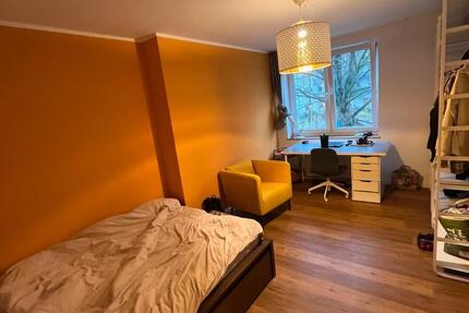 Möbliertes WG-Zimmer zu zwischenmiete (2-3 Monate) 15 zimmer