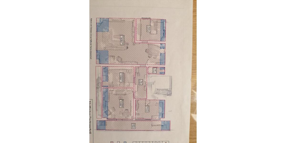 Dachgeschoßwohnung Speichersdorf - 3 Zimmer, 121 m&sup2;, 880&euro; | Angebot:26133097