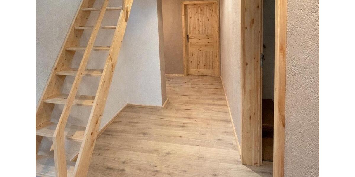 Dachgeschoßwohnung Albisheim (Pfrimm) - 3 Zimmer, 92 m&sup2;, 1.300&euro; | Angebot:25982058