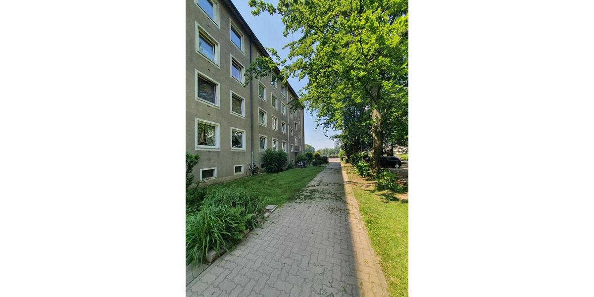 Geräumige 4-Zimmer-Wohnung mit Badewanne in Minden zu vermieten Balkon - In Renovierung! 4 zimmer