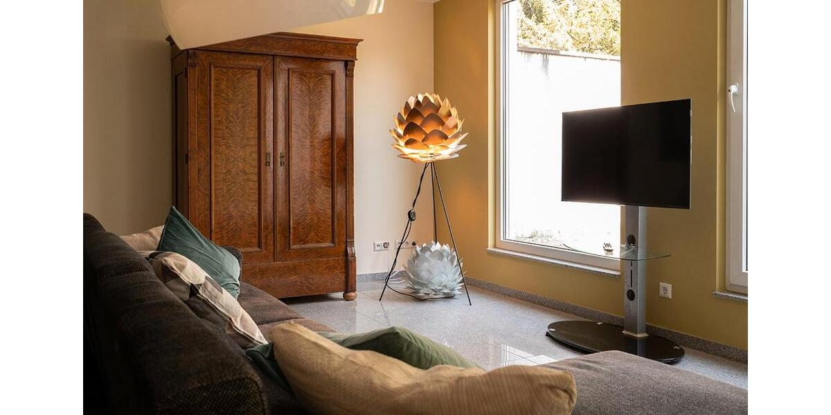 Wohnen auf Zeit Siegburg - 2 Zimmer, 74 m&sup2;, 1.680&euro; | Angebot:26527701
