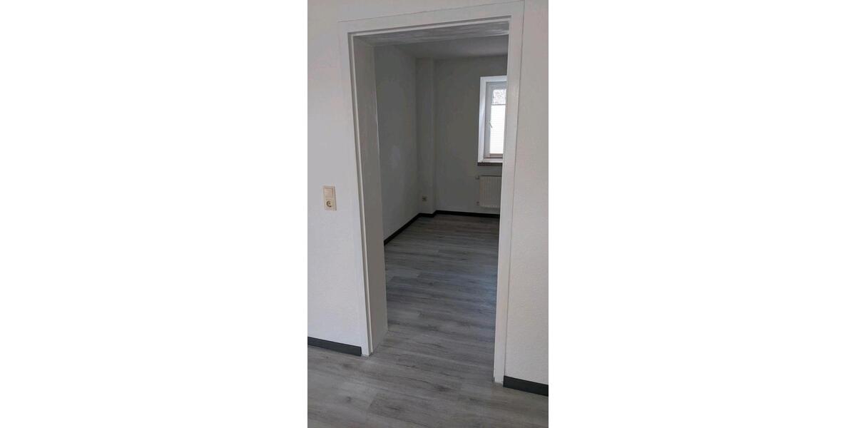 Erdgeschoßwohnung Wettin-Löbejün Löbejün - 2.5 Zimmer, 45 m&sup2;, 270&euro; | Angebot:26235448