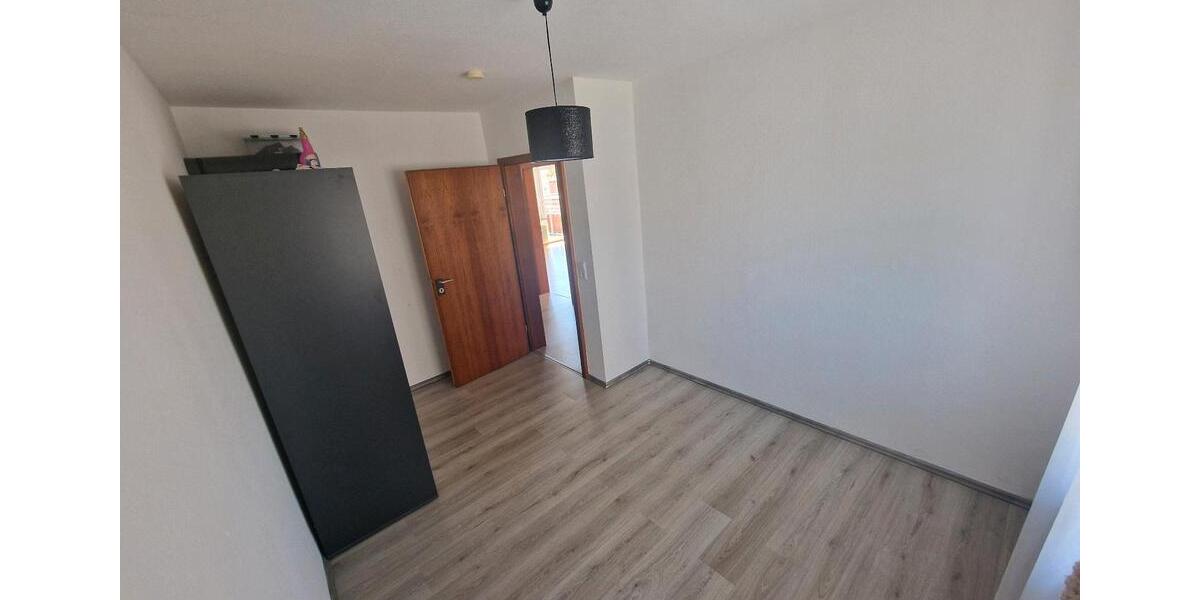 Etagenwohnung Stödtlen - 3 Zimmer, 90 m&sup2;, 650&euro; | Angebot:26406612