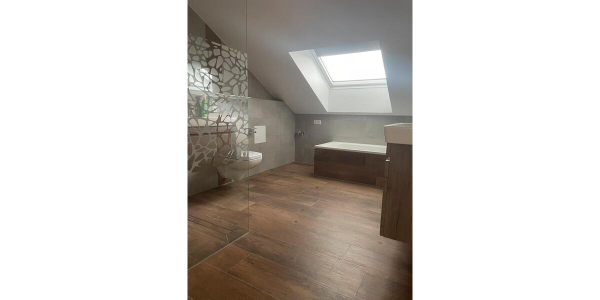 Neu sanierte 4,5 ZKB Wohnung in Kaiserslautern-Erfenbach 4 zimmer