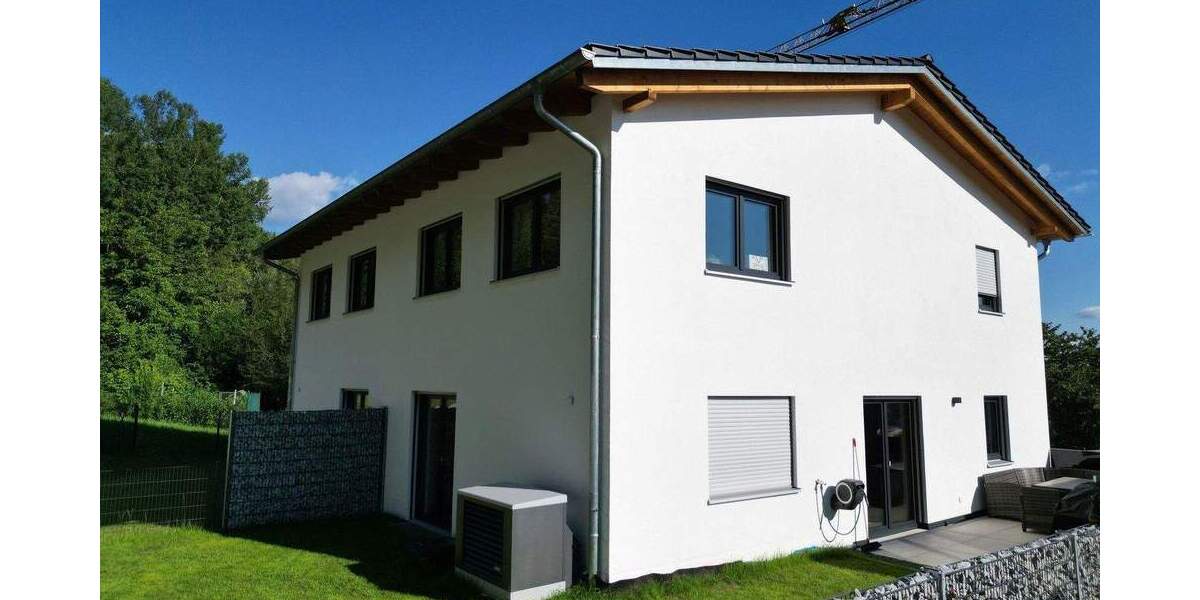 Doppelhaushälfte Deggendorf Deggenau - 5 Zimmer, 132 m&sup2;, 1.850&euro; | Angebot:26138113