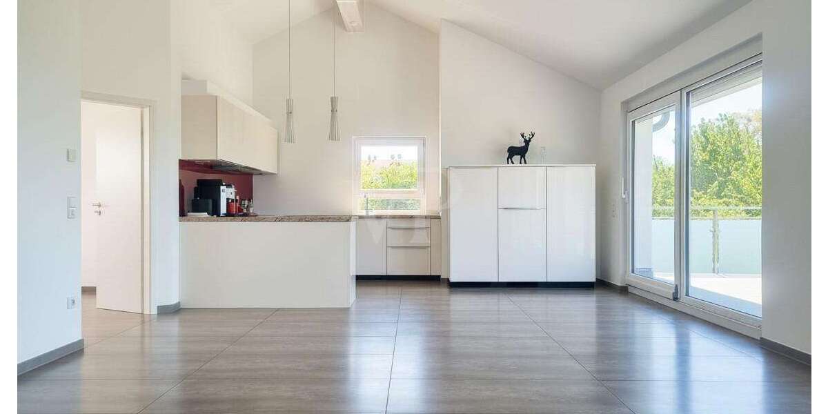Etagenwohnung Pforzheim Nordstadt - 4 Zimmer, 134 m&sup2;, 1.726&euro; | Angebot:26905982