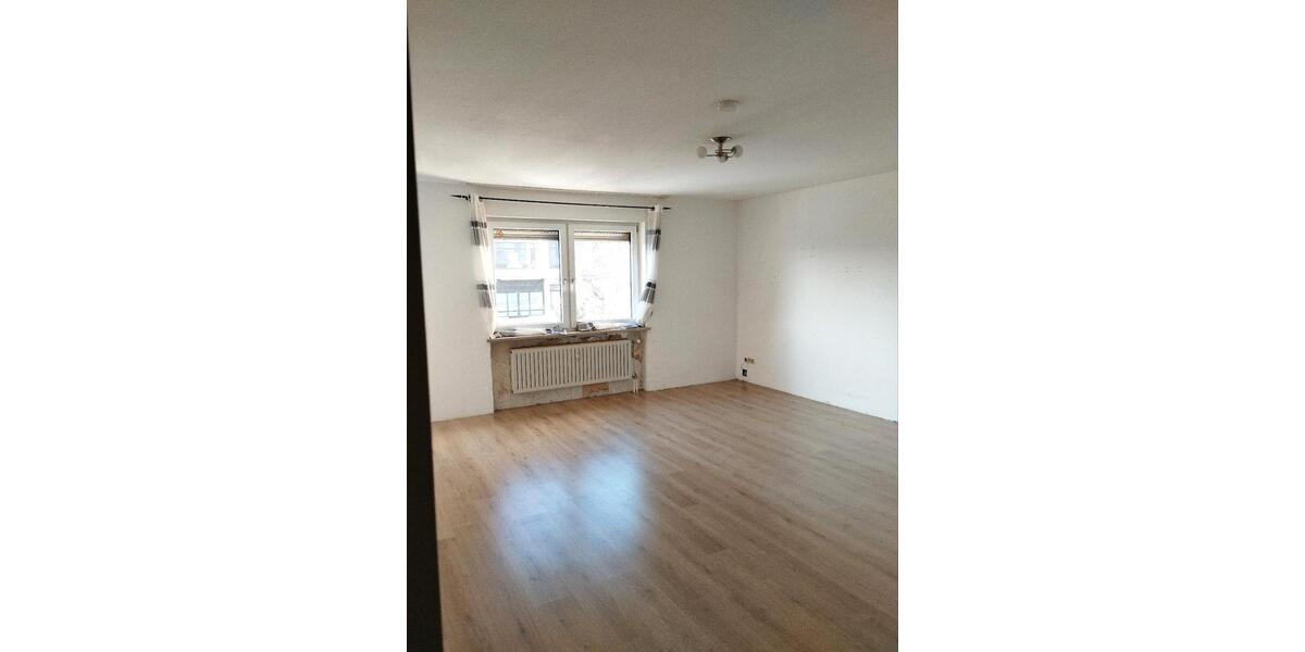 Etagenwohnung Traunreut Irsing - 4 Zimmer, 90 m&sup2;, 1.350&euro; | Angebot:24839719