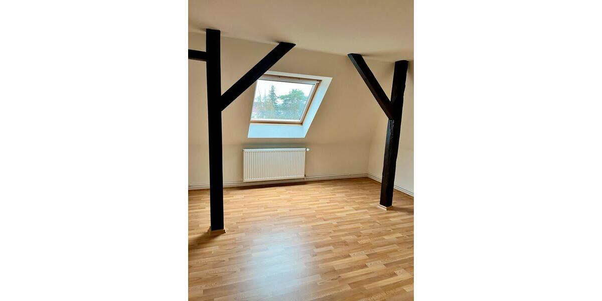 Dachgeschoßwohnung Dessau-Roßlau Dessau - 2 Zimmer, 59 m&sup2;, 400&euro; | Angebot:25791151