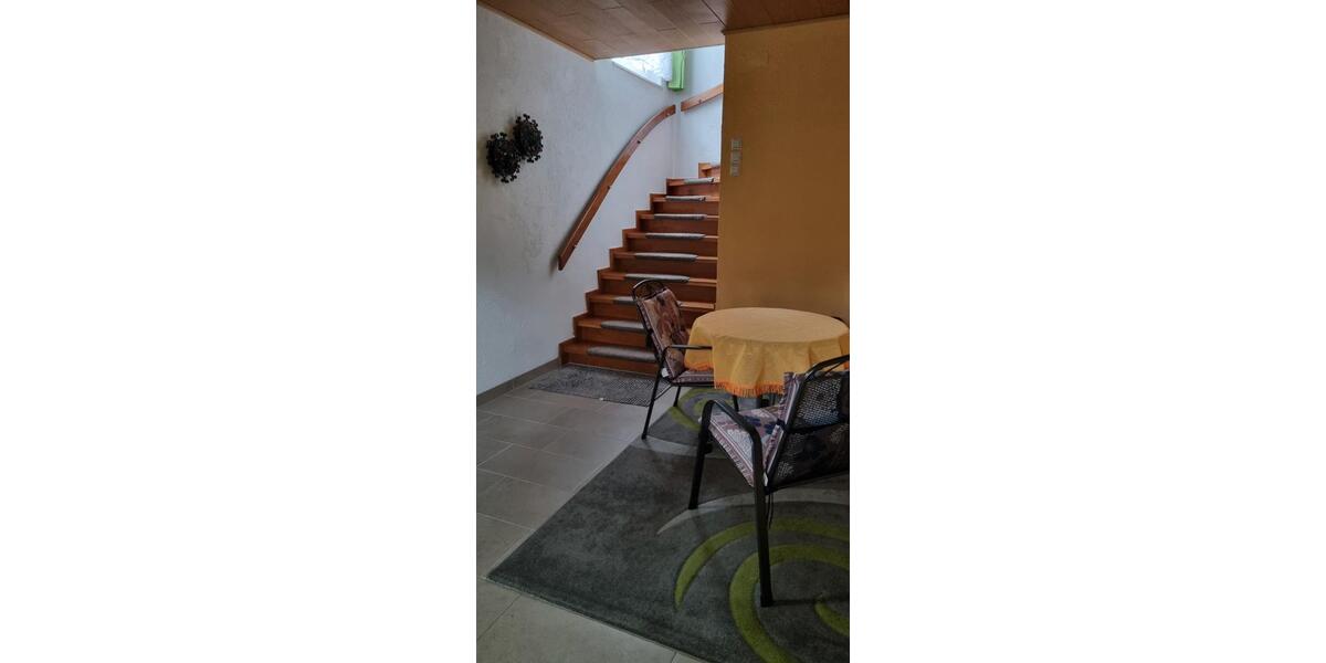 Etagenwohnung Berlin Marzahn-Hellersdorf - 4 Zimmer, 142 m&sup2;, 1.275&euro; | Angebot:26447084