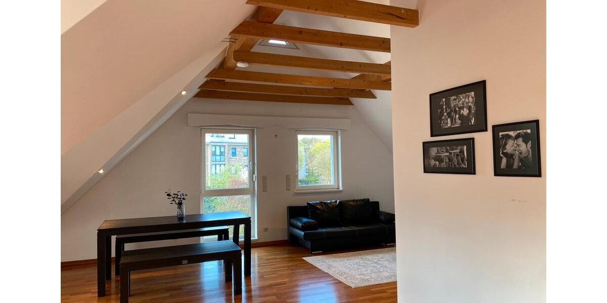 Dachgeschoßwohnung Ellerau - 3 Zimmer, 90 m&sup2;, 1.800&euro; | Angebot:25158226