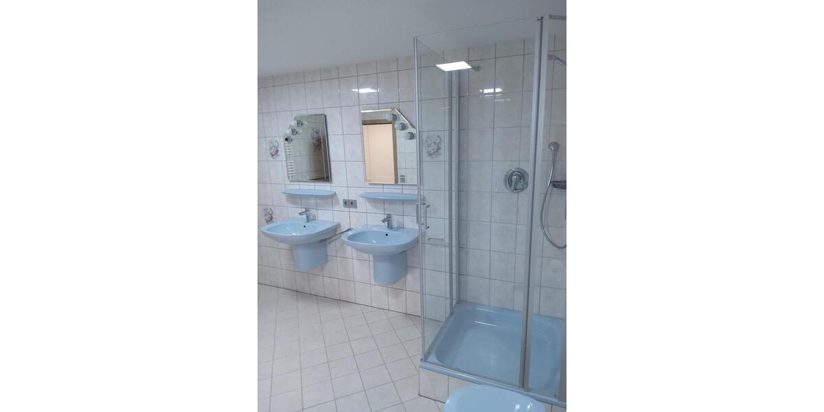 Erdgeschoßwohnung Künzell - 2 Zimmer, 90 m&sup2;, 850&euro; | Angebot:25646935