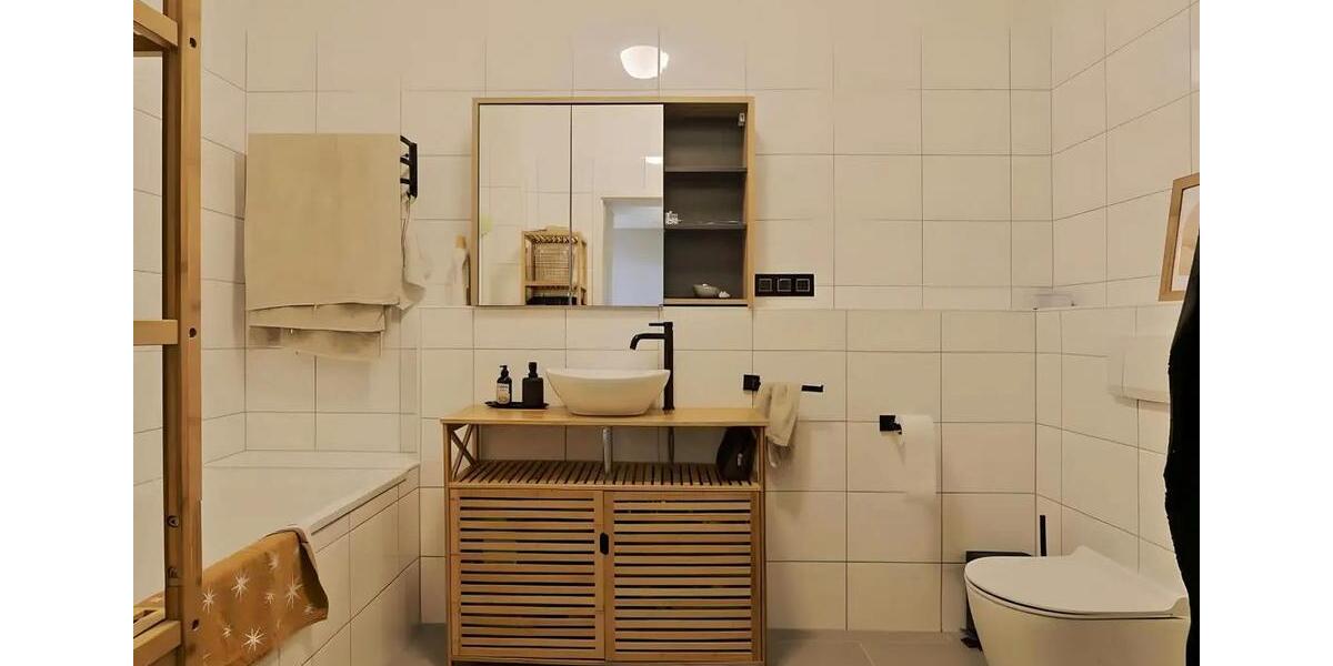 Maisonettenwohnung Duisburg Rheinhausen - 7 Zimmer, 210 m&sup2;, 2.499&euro; | Angebot:26702259