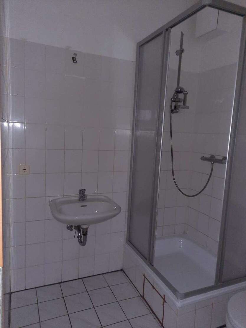 2 Zimmer-Wohnung *gerade in Renovierung* frei ab 01.08.2023 2 zimmer