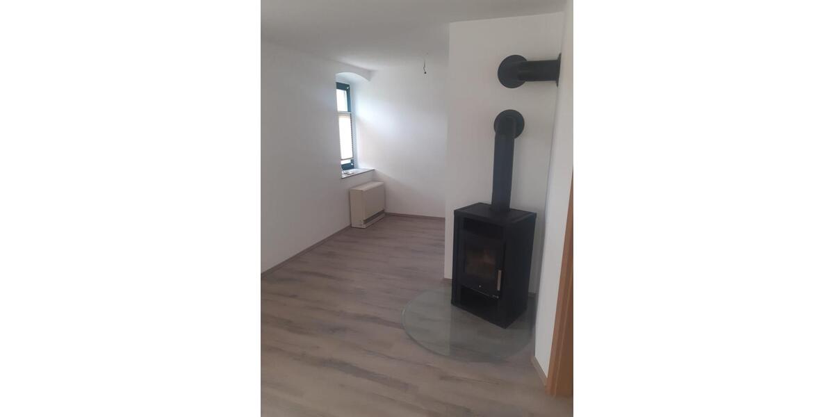 Erdgeschoßwohnung Ebersbach - 3 Zimmer, 95 m&sup2;, 649&euro; | Angebot:26368850