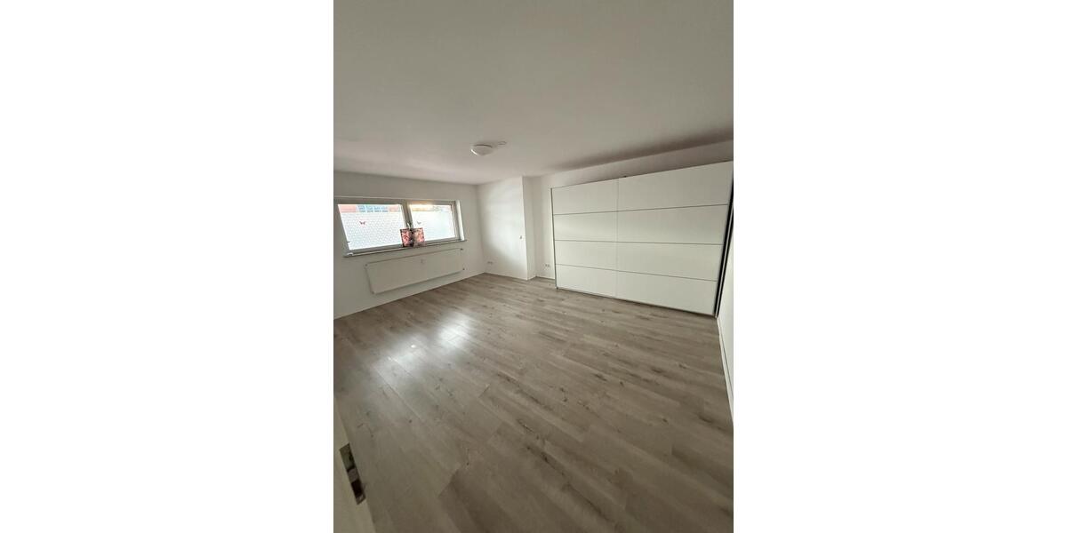 4-Zimmer-Wohnung ca. 150 m² – Küche & Bad 4 zimmer
