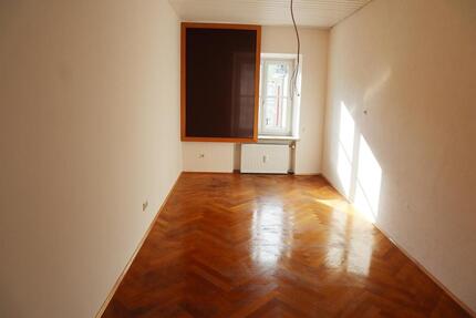 Wohnung Landau an der Isar - 3 Zimmer, 100 m&sup2;, 950&euro; | Angebot:25258600