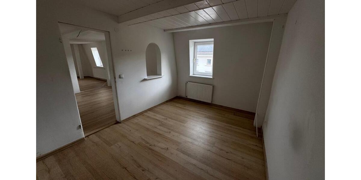 Etagenwohnung Schöningen - 3 Zimmer, 70 m&sup2;, 550&euro; | Angebot:24380444