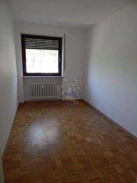 Großzügige 4-Zimmer-Wohnung mit Balkon & Garage in Trier-Pfalzel - Ruhig & zentral wohnen