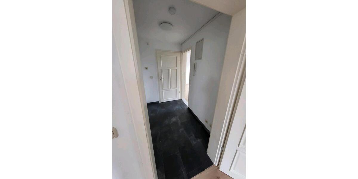 Etagenwohnung Neuhaus am Rennweg - 2 Zimmer, 60 m&sup2;, 570&euro; | Angebot:26670705