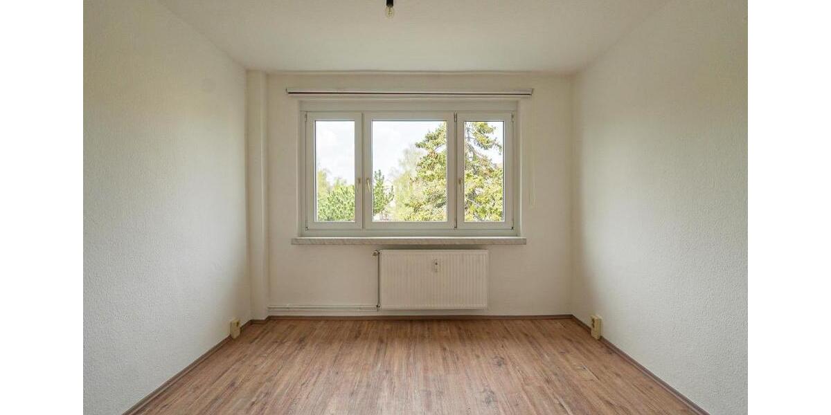Renovierte Dreiraumwohnung mit Balkon– sofort bezugsfrei! 3 zimmer