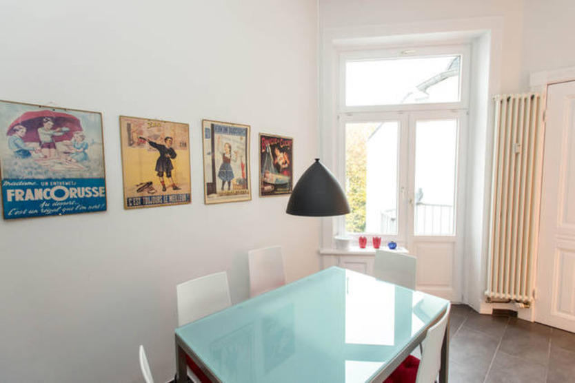 Schönes Zimmer mit eigenem Bad in Jugendstilwohnung am Park zimmer