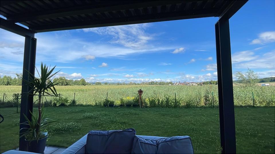 Erdgeschoßwohnung mit Garten und Blick ins Grüne