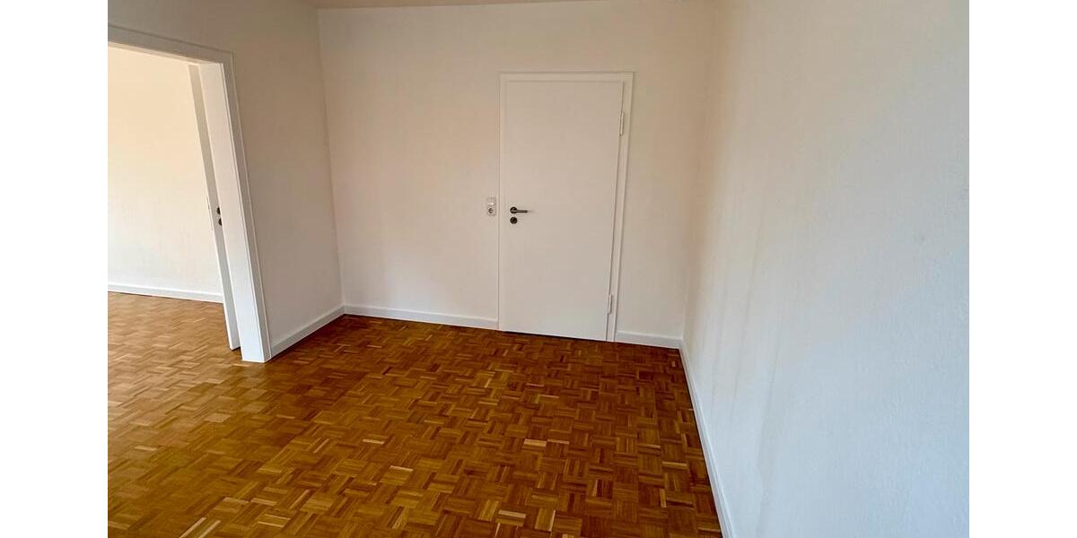 Dachgeschoßwohnung Bielefeld Heepen - 4 Zimmer, 82 m&sup2;, 998&euro; | Angebot:26642918