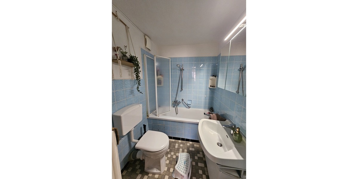 4-Zimmer-Wohnung mit Balkon! 4 zimmer