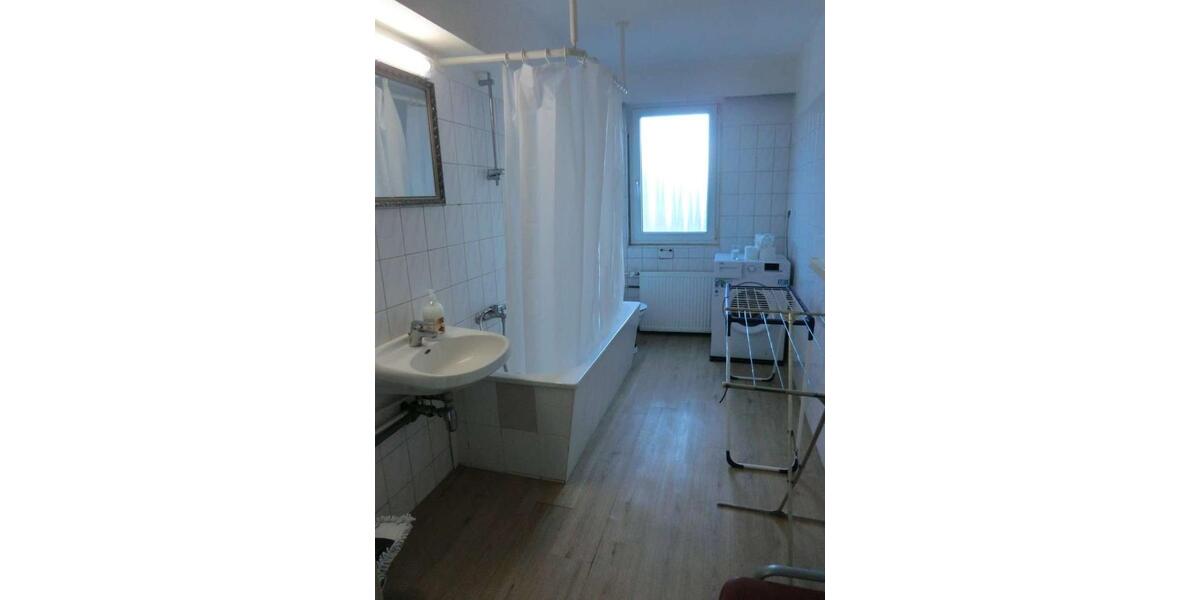 Wohnen auf Zeit Roßwein - 6 Zimmer, 160 m&sup2;, 20&euro; | Angebot:24981244