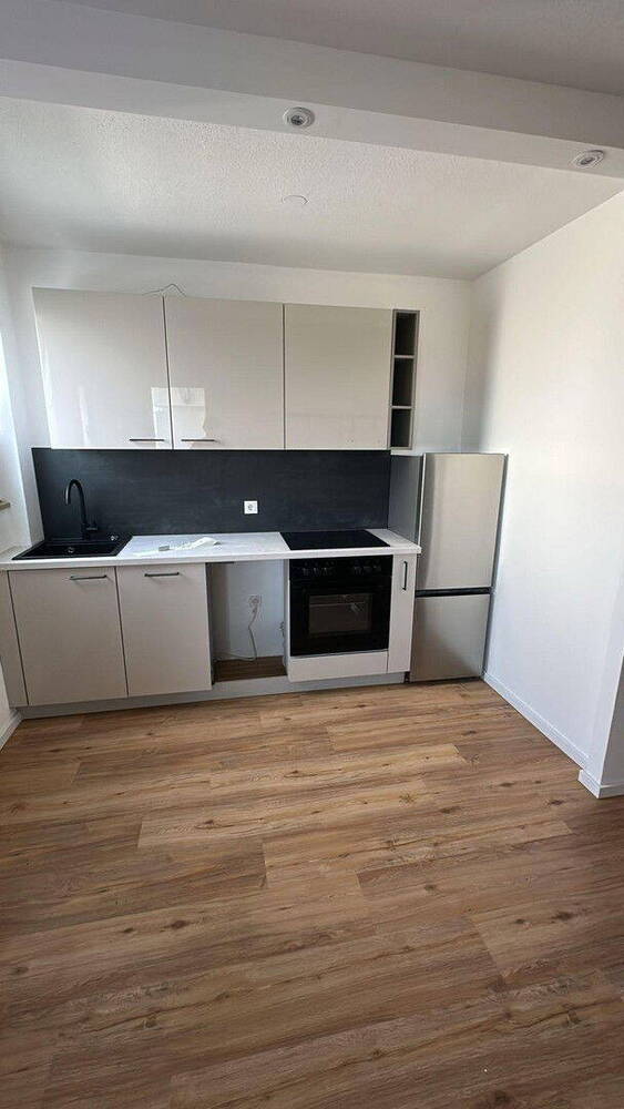 Traumhafte 2-Zimmer-Wohnung in top Lage - Frisch saniert mit Stil! Erstbezug