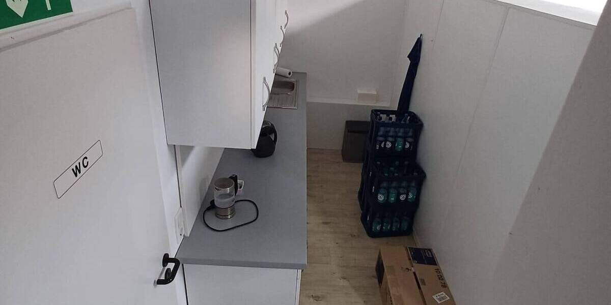 Gewerbeobjekt Lemgo - 5 Zimmer, 150 m&sup2;, 900&euro; | Angebot:23966880