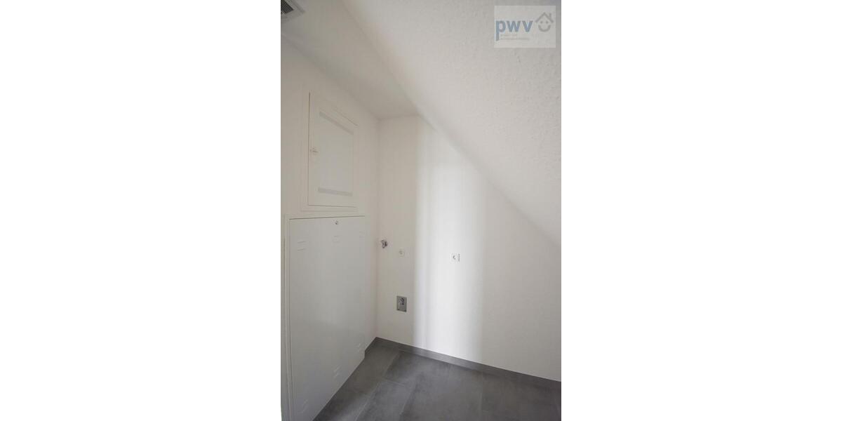 Dachgeschoßwohnung Aurich Egels und Wallinghausen - 3 Zimmer, 98 m&sup2;, 1.190&euro; | Angebot:26545442