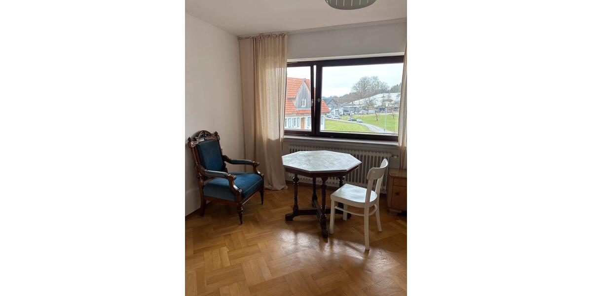Wohnen auf Zeit Vogt - 3 Zimmer, 70 m&sup2;, 25&euro; | Angebot:26268208