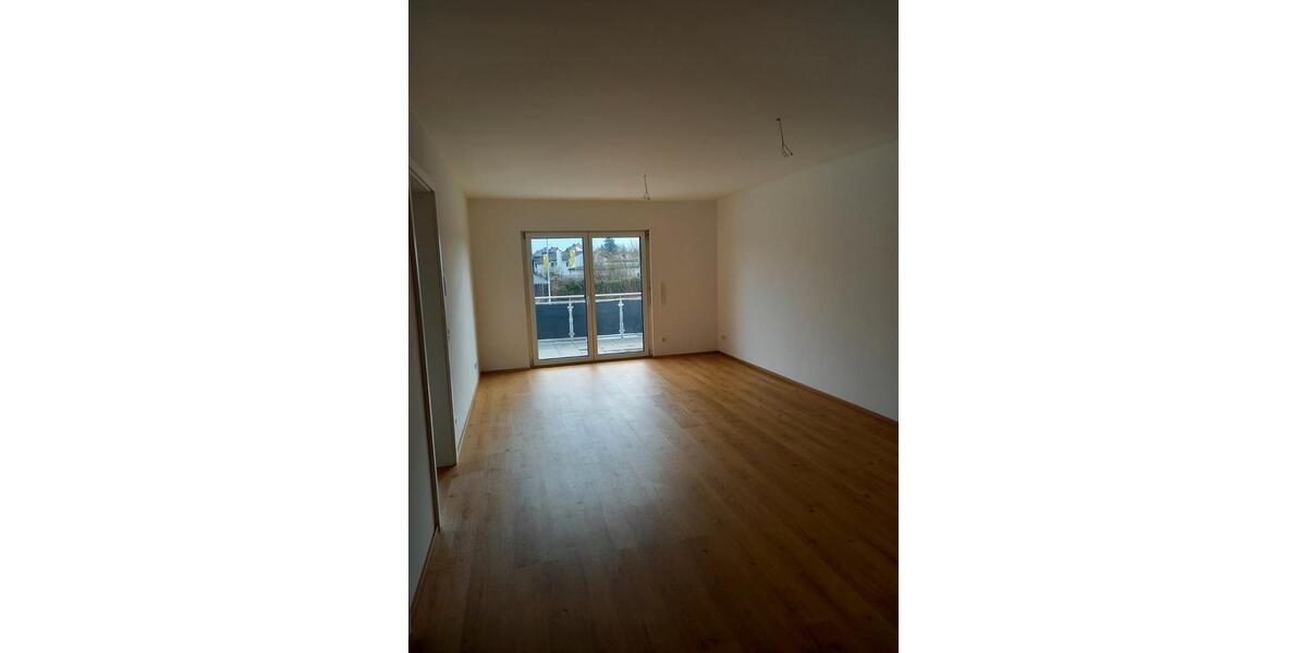 Etagenwohnung Pocking - 3 Zimmer, 73 m&sup2;, 714&euro; | Angebot:26133106
