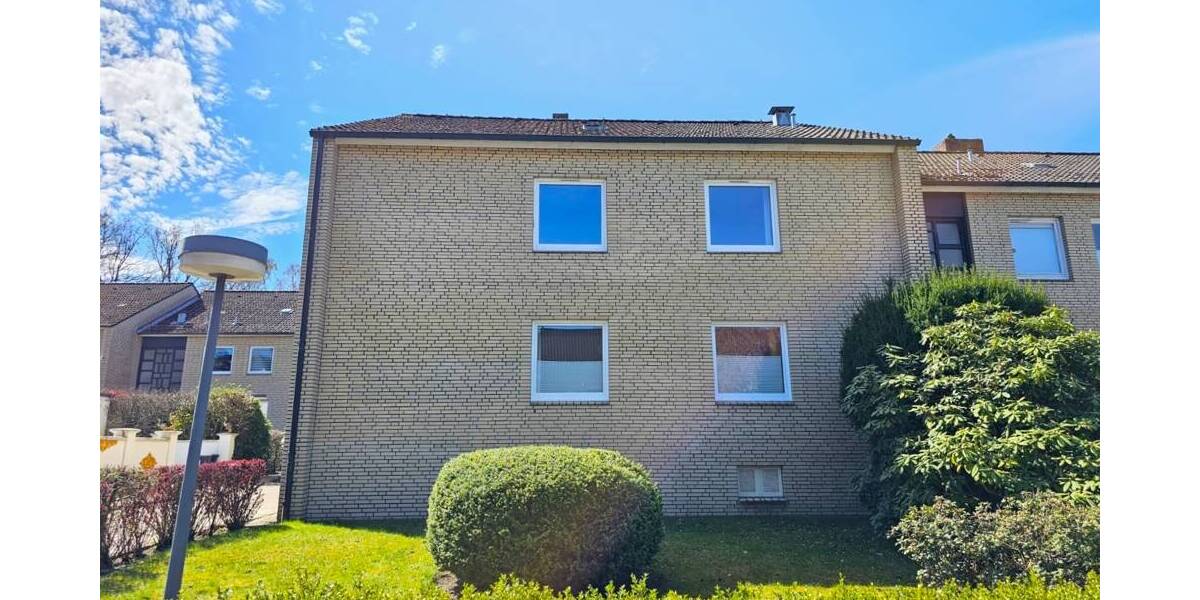 Etagenwohnung Hamburg-Poppenbüttel Poppenbüttel - 3 Zimmer, 105 m&sup2;, 1.440&euro; | Angebot:26154802