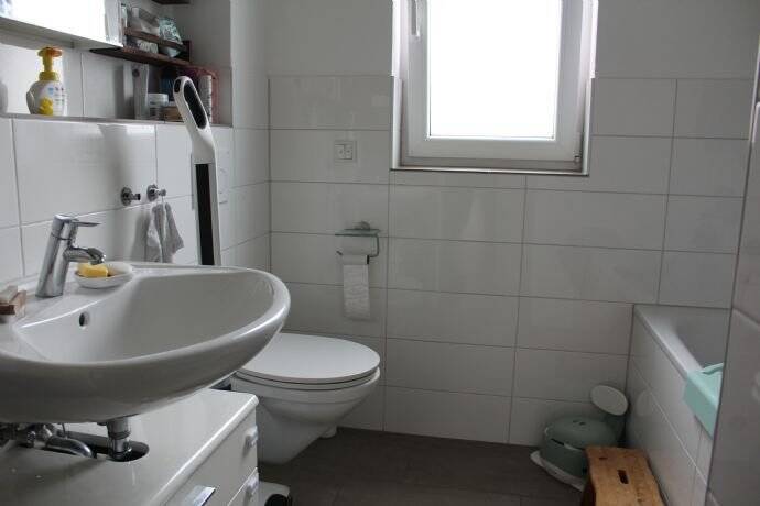 Etagenwohnung Neukirchen-Vluyn Neukirchen - 3 Zimmer, 101 m&sup2;, 1.200&euro; | Angebot:26703076
