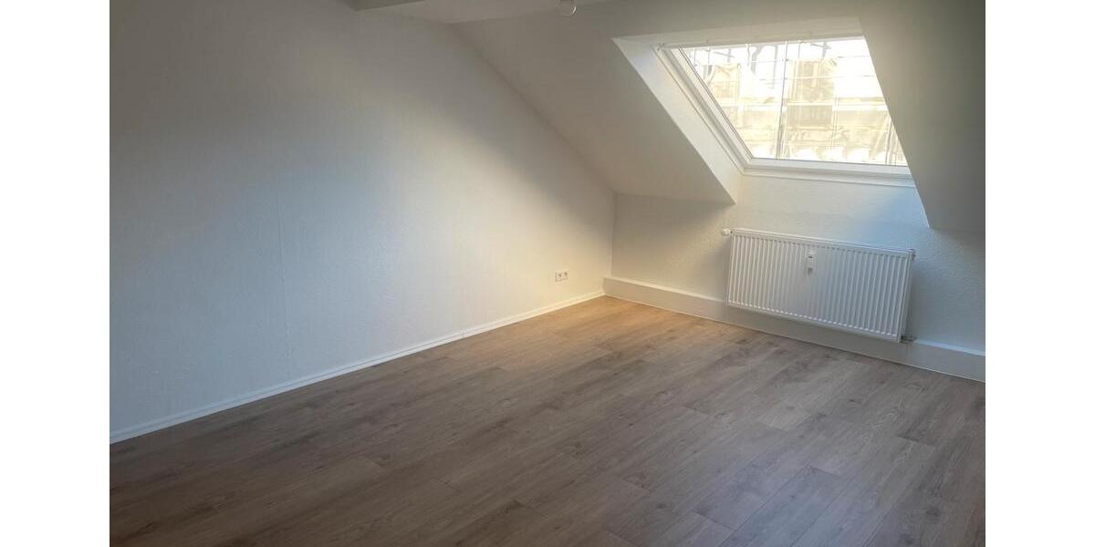 Dachgeschoßwohnung Wülfrath - 3 Zimmer, 83 m&sup2;, 795&euro; | Angebot:25238994