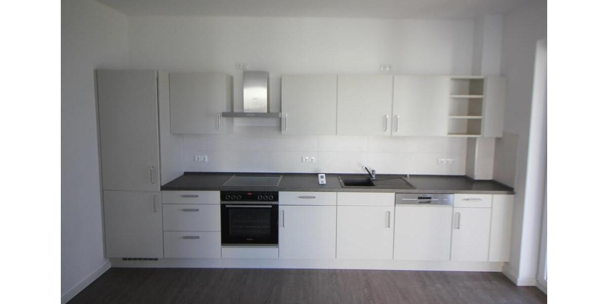 Erdgeschoßwohnung Schwerin Altstadt - 3 Zimmer, 110 m&sup2;, 1.650&euro; | Angebot:24495567