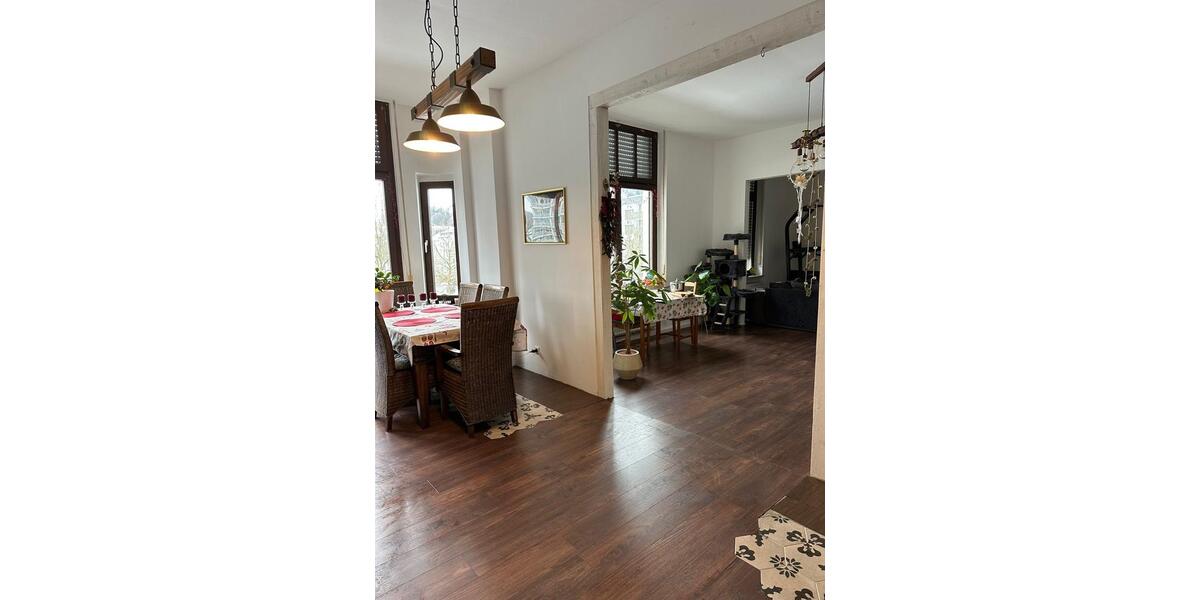 Etagenwohnung Wuppertal Elberfeld - 4 Zimmer, 120 m&sup2;, 1.100&euro; | Angebot:24772534