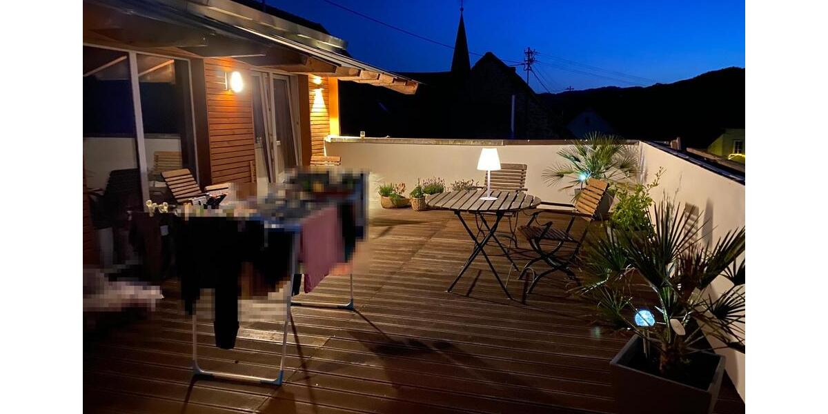 Etagenwohnung Rammelsbach - 6 Zimmer, 200 m&sup2;, 1.200&euro; | Angebot:26633479