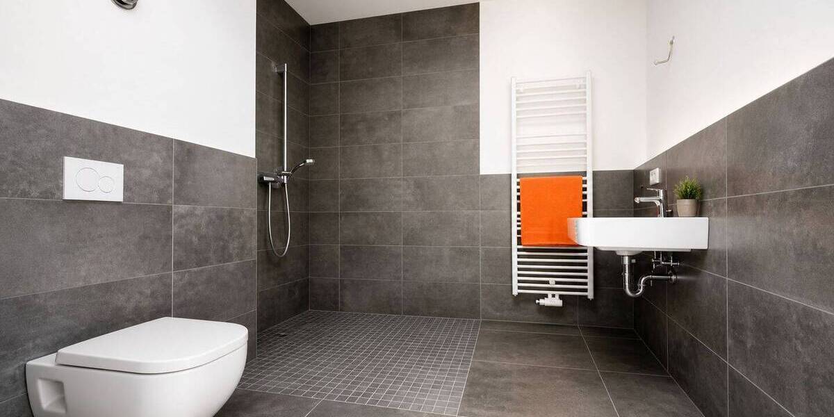 Etagenwohnung Chemnitz Altendorf - 3 Zimmer, 100 m&sup2;, 1.000&euro; | Angebot:26450195