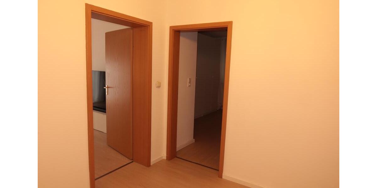 NEU SANIERTE 3-Zimmer Wohnung mit Stellplatz in Kutzenhausen 3 zimmer